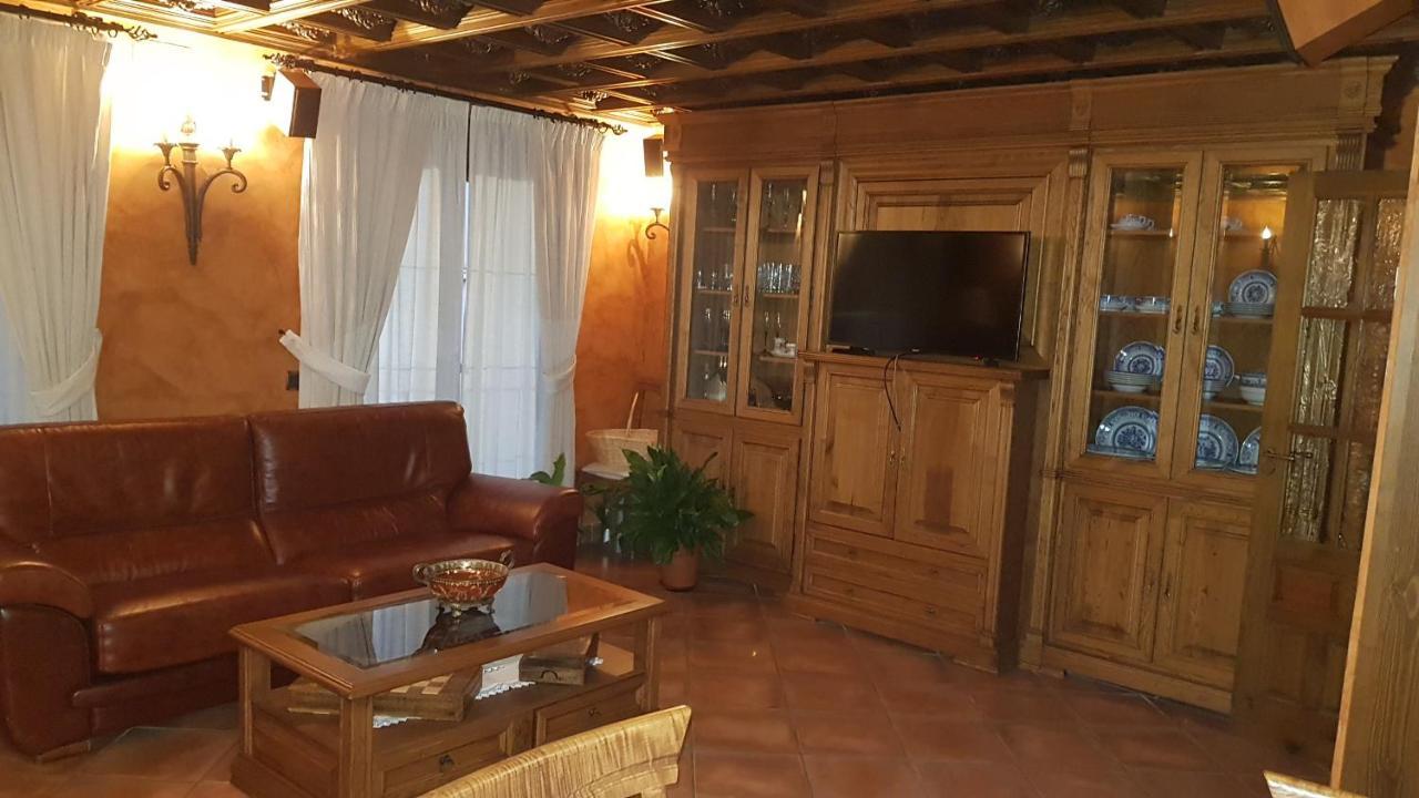 Hostal Rural Los Telares Pastrana Exterior foto
